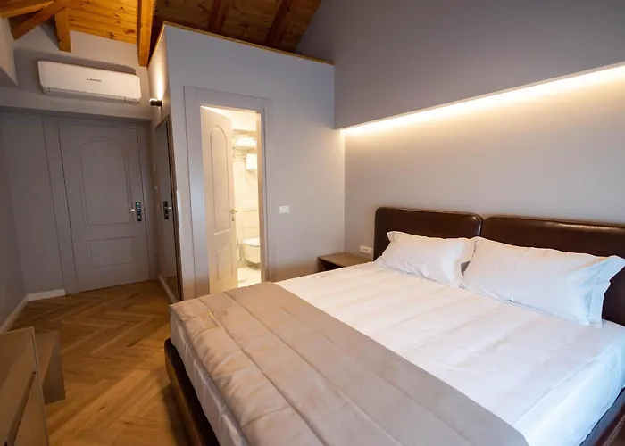 101-new Bazaar 4* Tirana