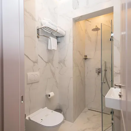 Hotel 101-new Bazaar Tirana