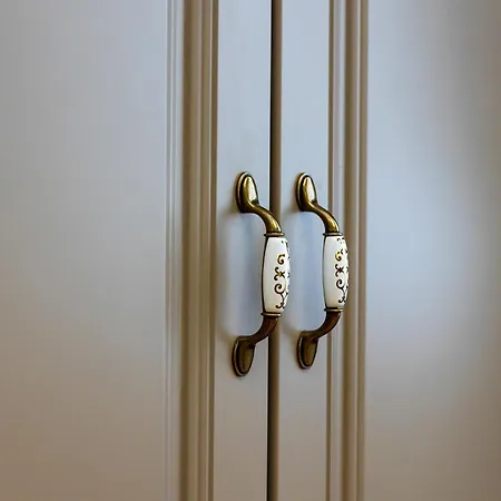 101-new Bazaar Hotel Tirana