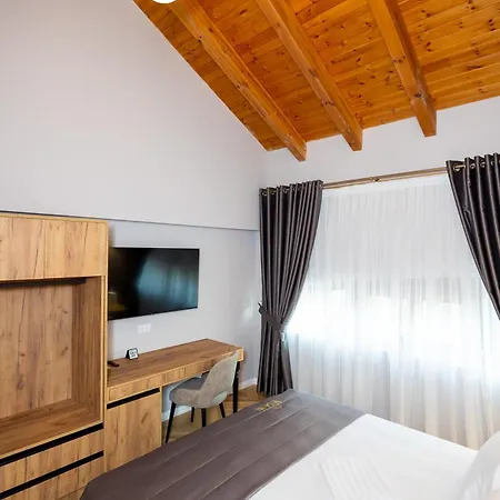 Hotel 101-new Bazaar *