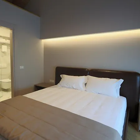 Hotel 101-new Bazaar Tirana