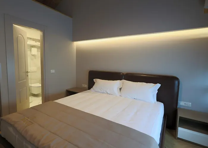 Hotel 101-new Bazaar Tirana