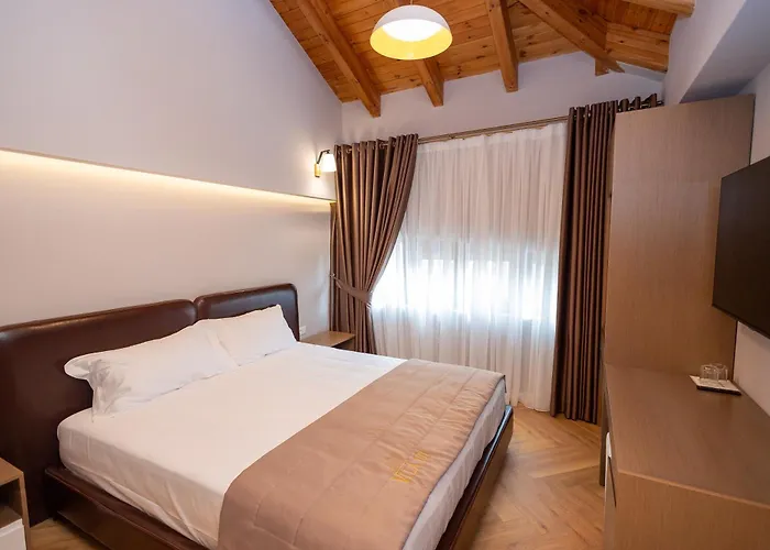 101-new Bazaar Hotel